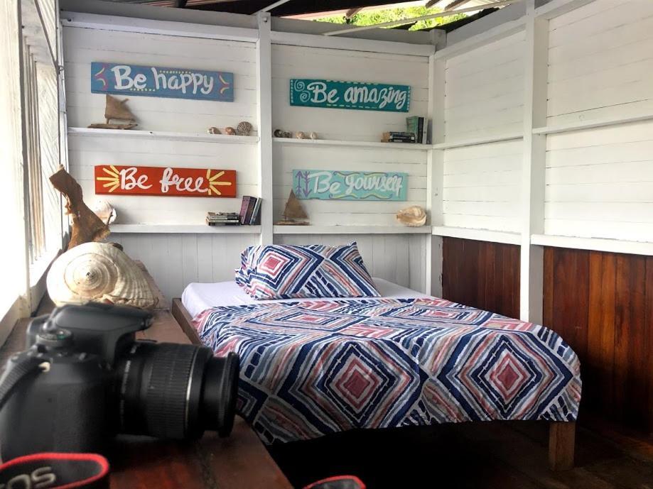 Refugio Mr Jerry Eco House Hotel บาเยีย โซลาโฯ ภายนอก รูปภาพ